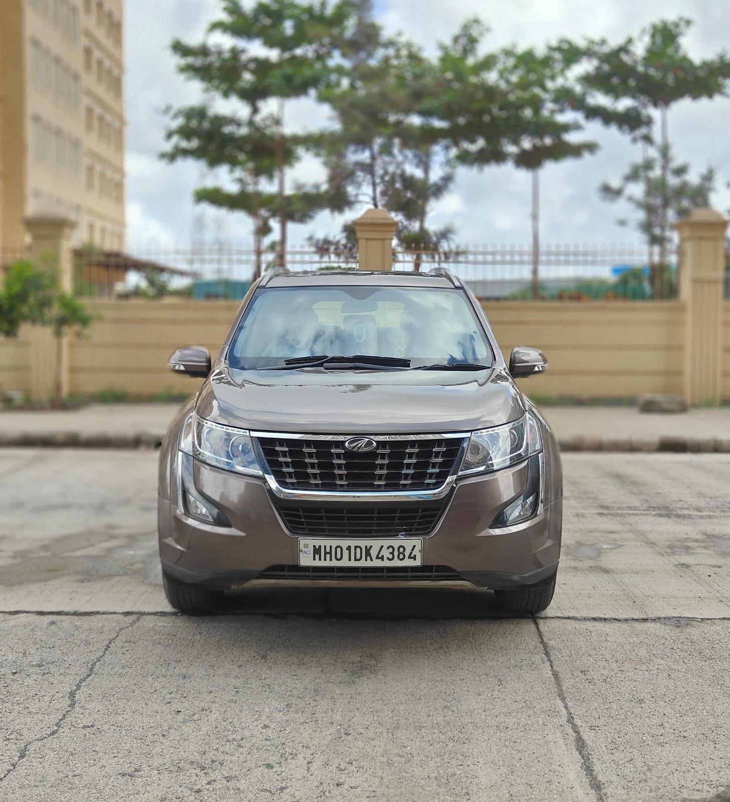 Mahindra XUV500 W9 for sale at DA Car Zone